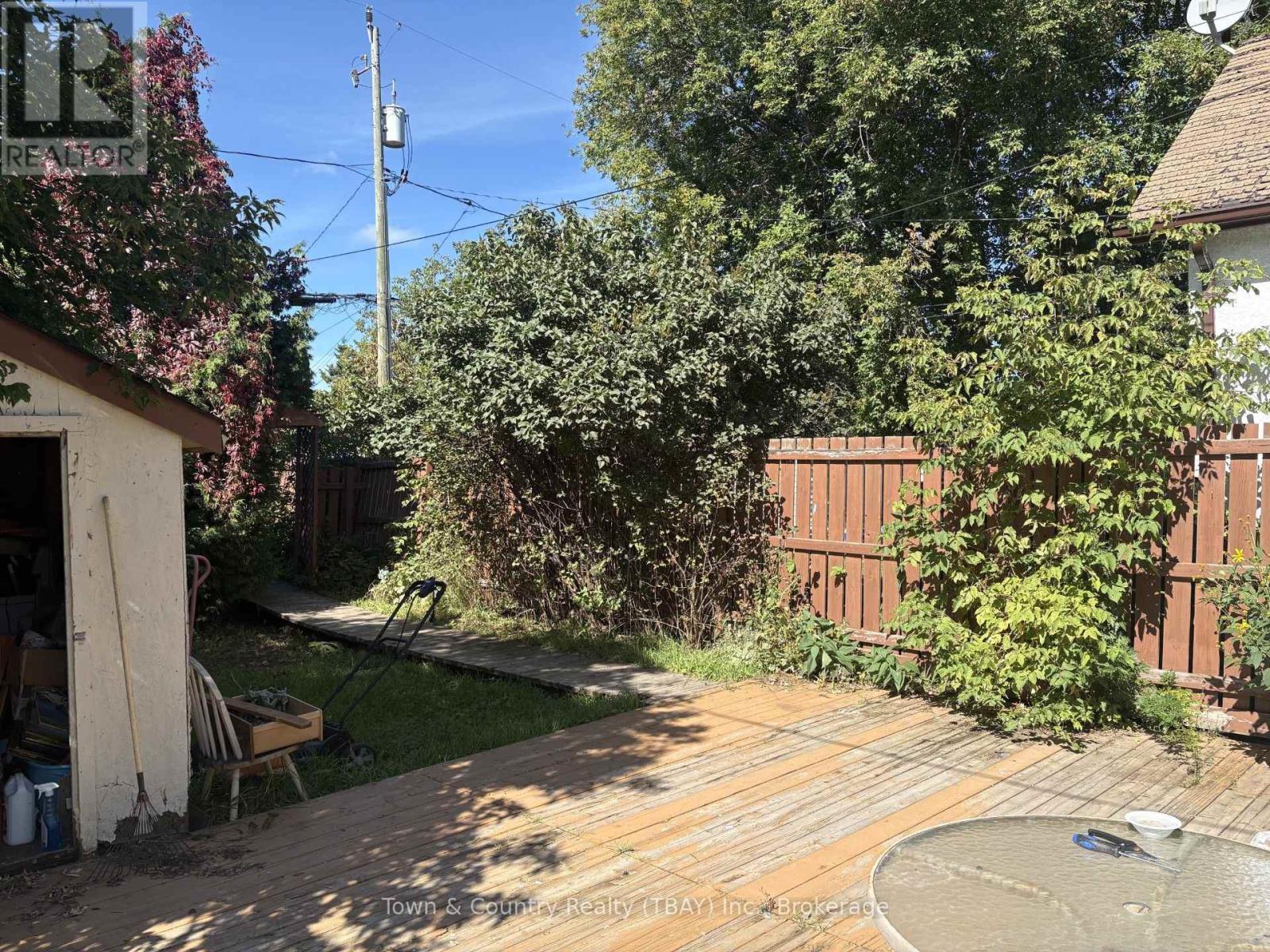 509 MAY STREET N - 10