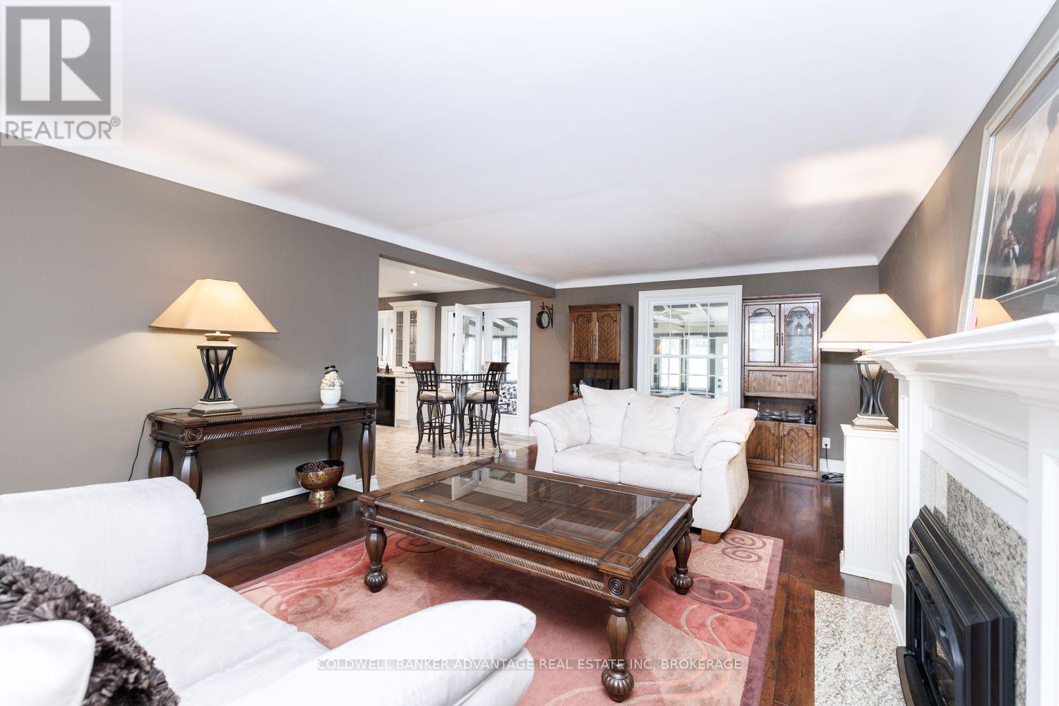 16 WILLOWDALE COURT - 17