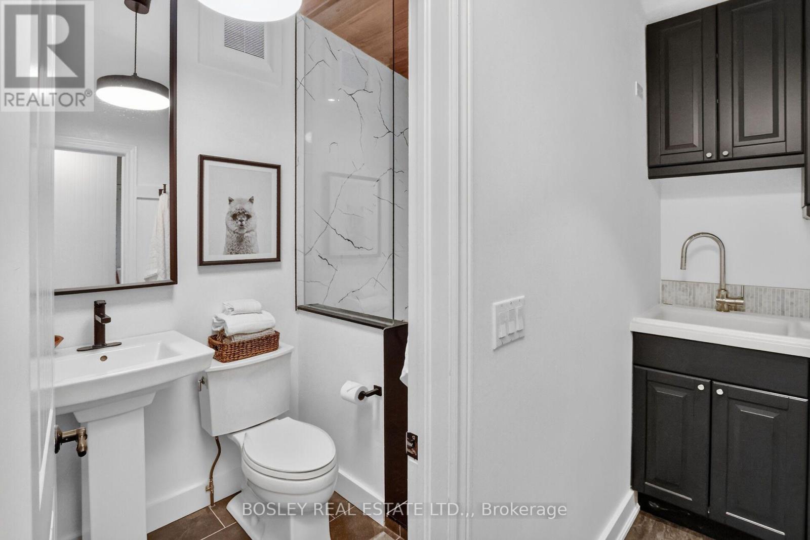 5 LUTHER AVENUE - 16