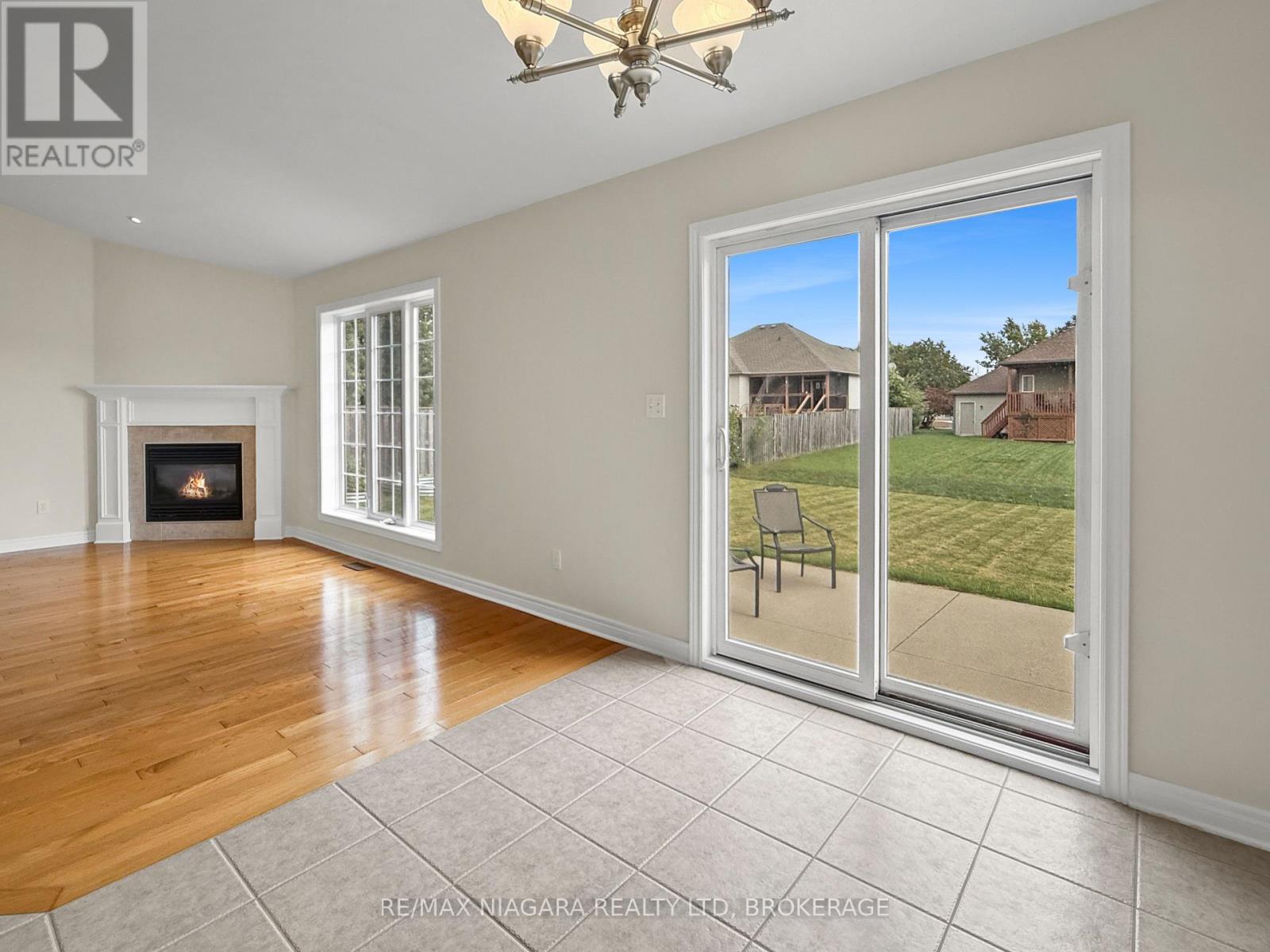 354 LOUISA STREET - 6