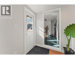 2578 George, Windsor, ON N8W4M7 Photo 19