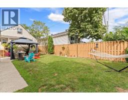 2578 George, Windsor, ON N8W4M7 Photo 37