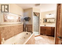 3079 St. Clair Parkway, Sombra, ON N0P2H0 Photo 20