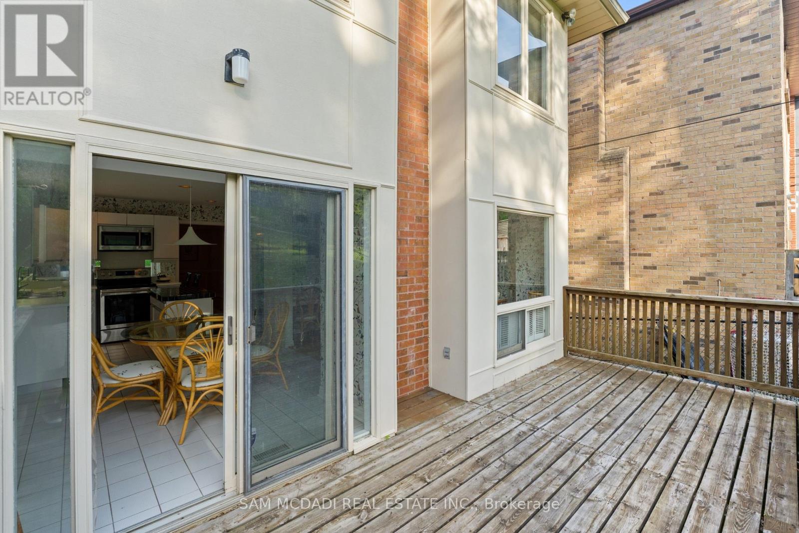 690 ORIOLE PARKWAY - Image 34