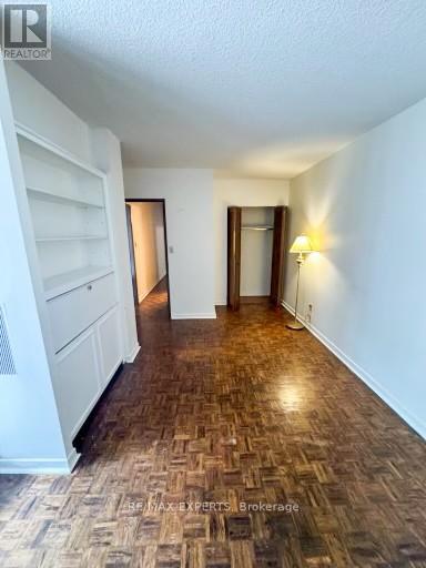 #2233 33 HARBOUR SQUARE - 20