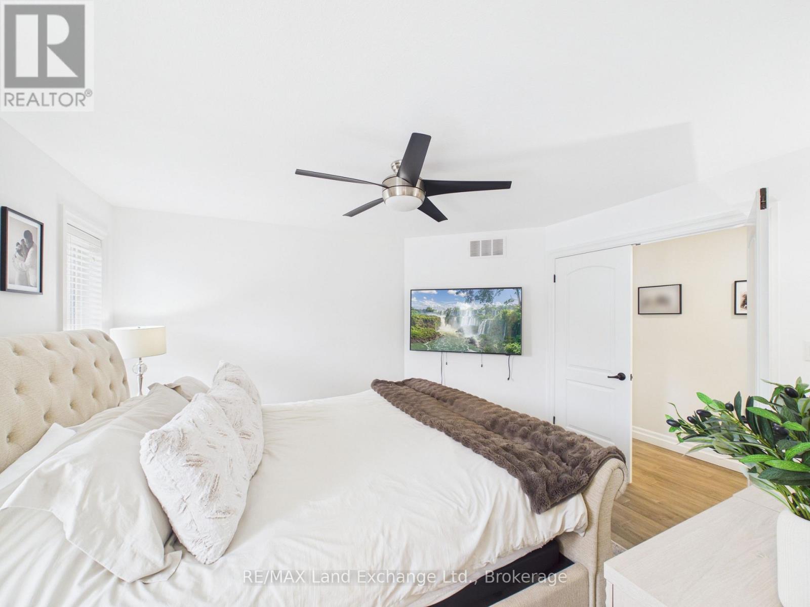 342 WESTWOOD DRIVE - 23