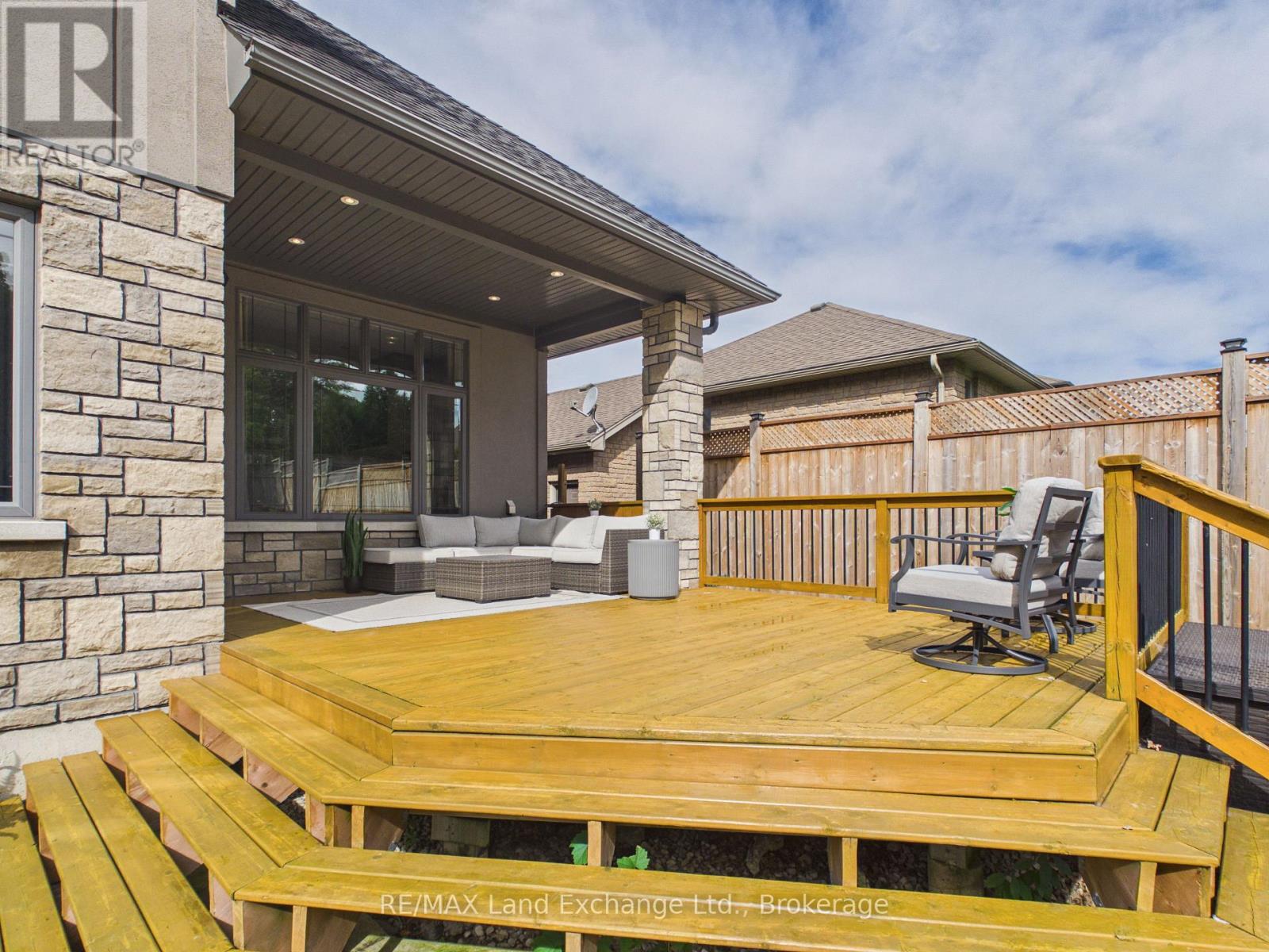 342 WESTWOOD DRIVE - 9