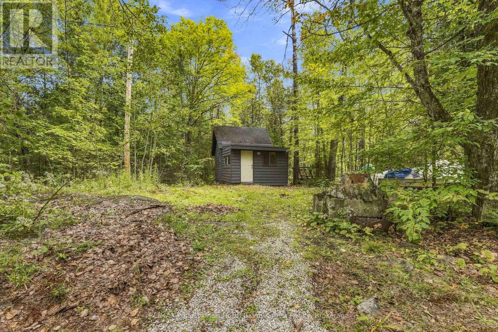 1247 ENGLISH CIRCLE - Image 23