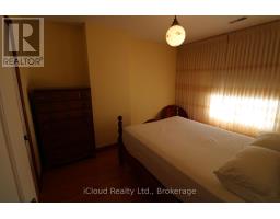 9 Benalto Road, Toronto, ON M6A2R7 Photo 25
