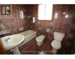 9 Benalto Road, Toronto, ON M6A2R7 Photo 30