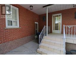 9 Benalto Road, Toronto, ON M6A2R7 Photo 42