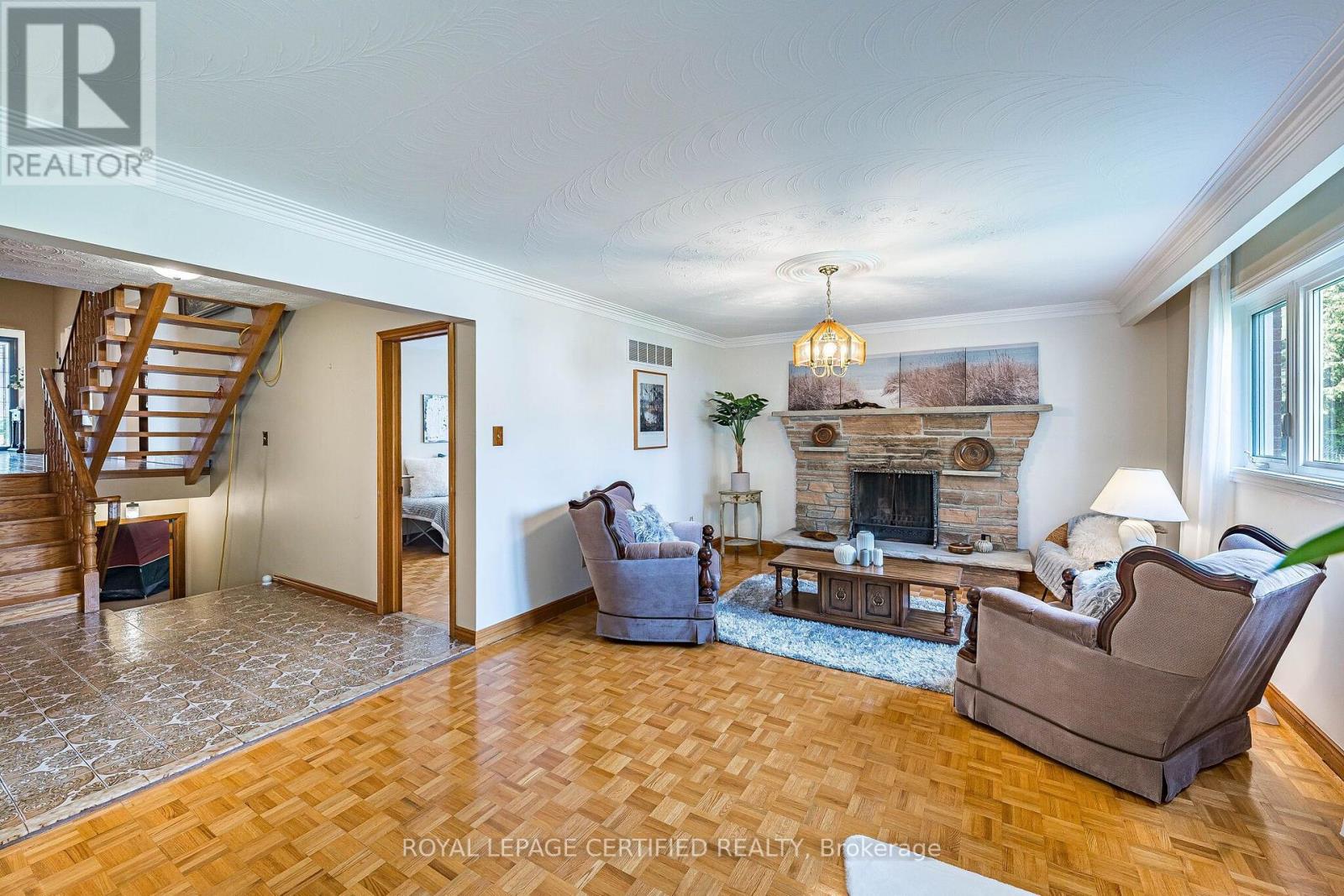 1554 GOLDMAR DRIVE - 29