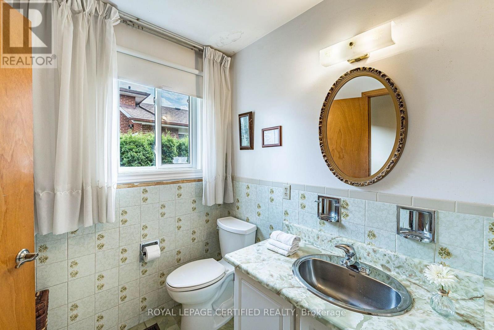 1554 GOLDMAR DRIVE - 37