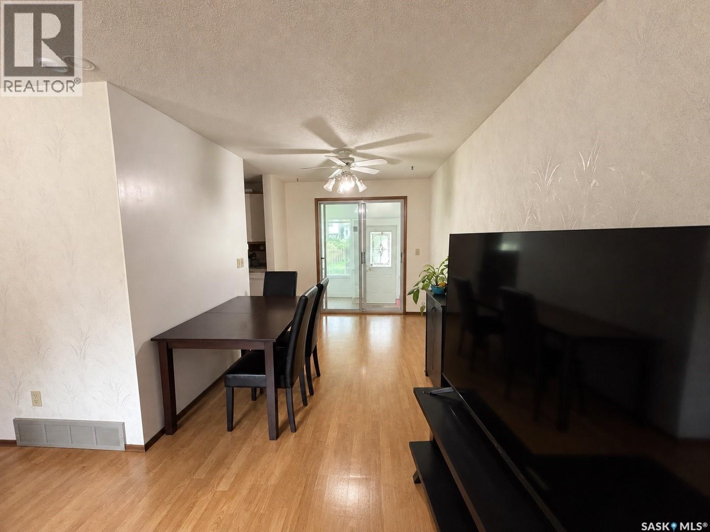 890 Kingsmere BOULEVARD - 7