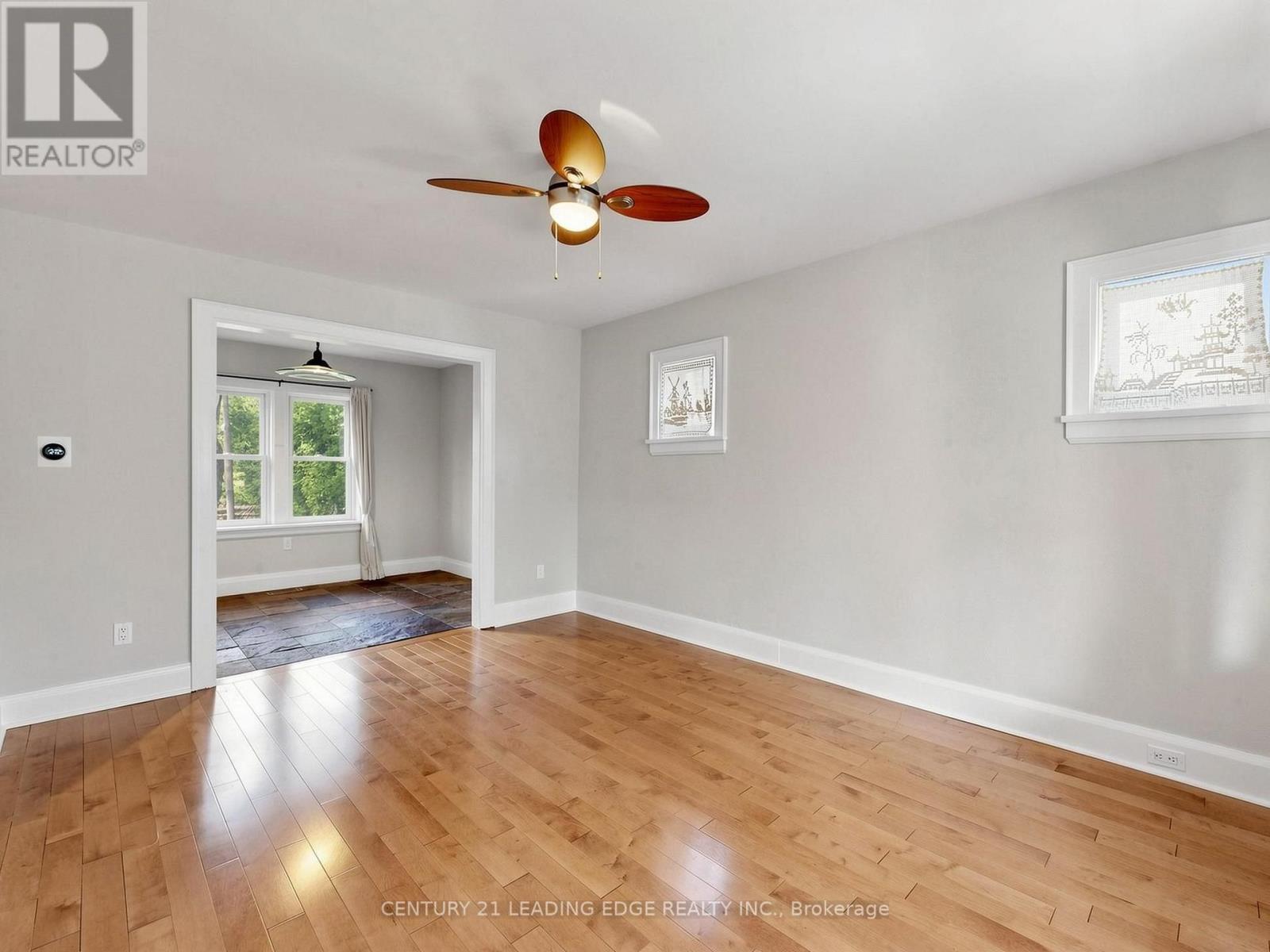 108 Frederick Street, Oshawa, ON photo 4