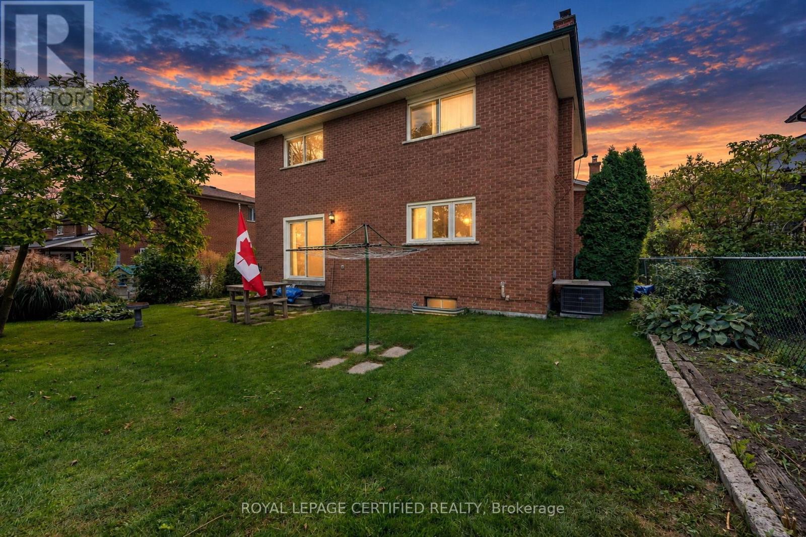 1554 GOLDMAR DRIVE - 43