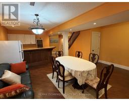 2 Pineridge Drive, Hamilton, ON L9A5K2 Photo 7
