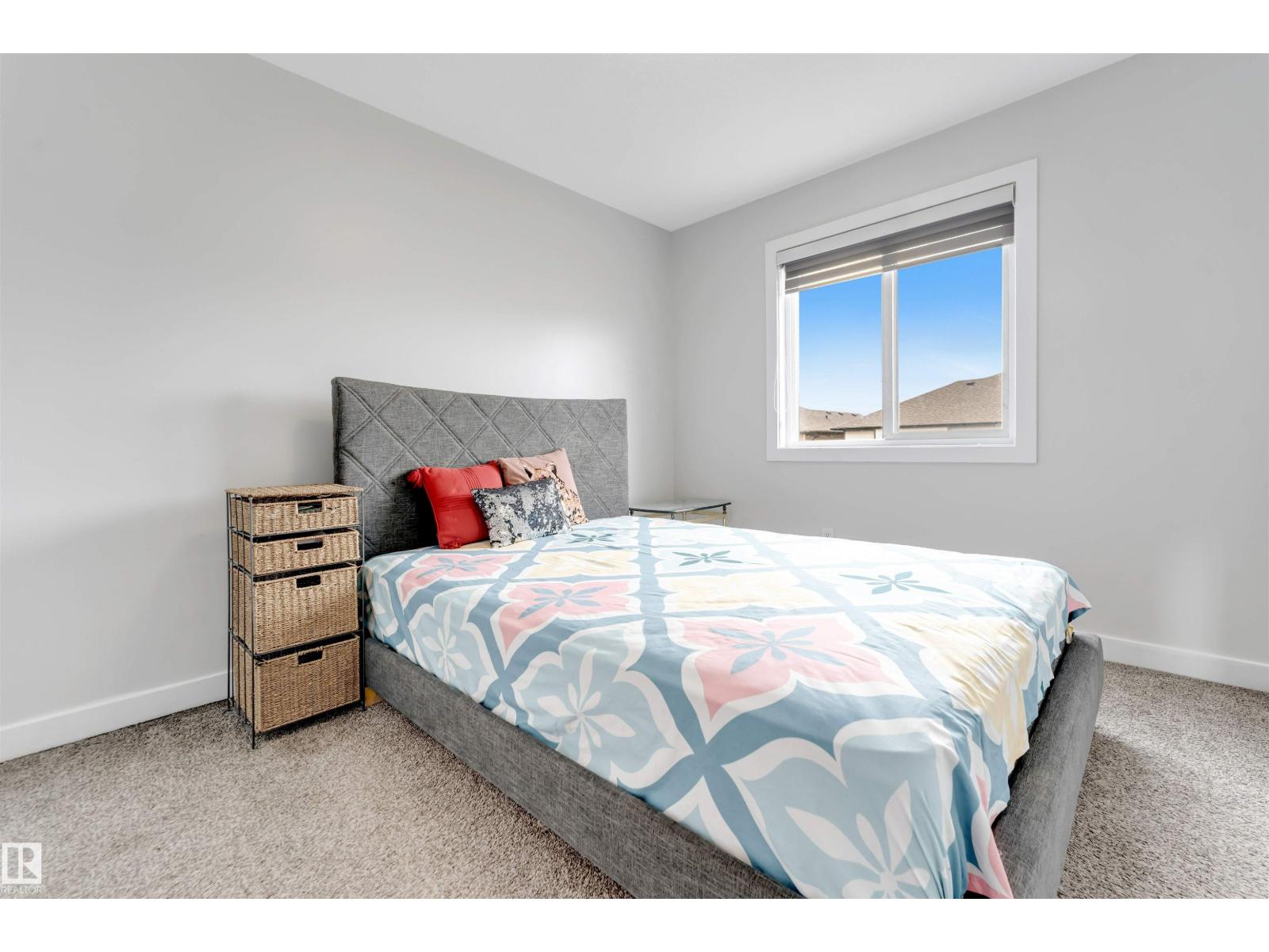 2004 15 AV NW - 19