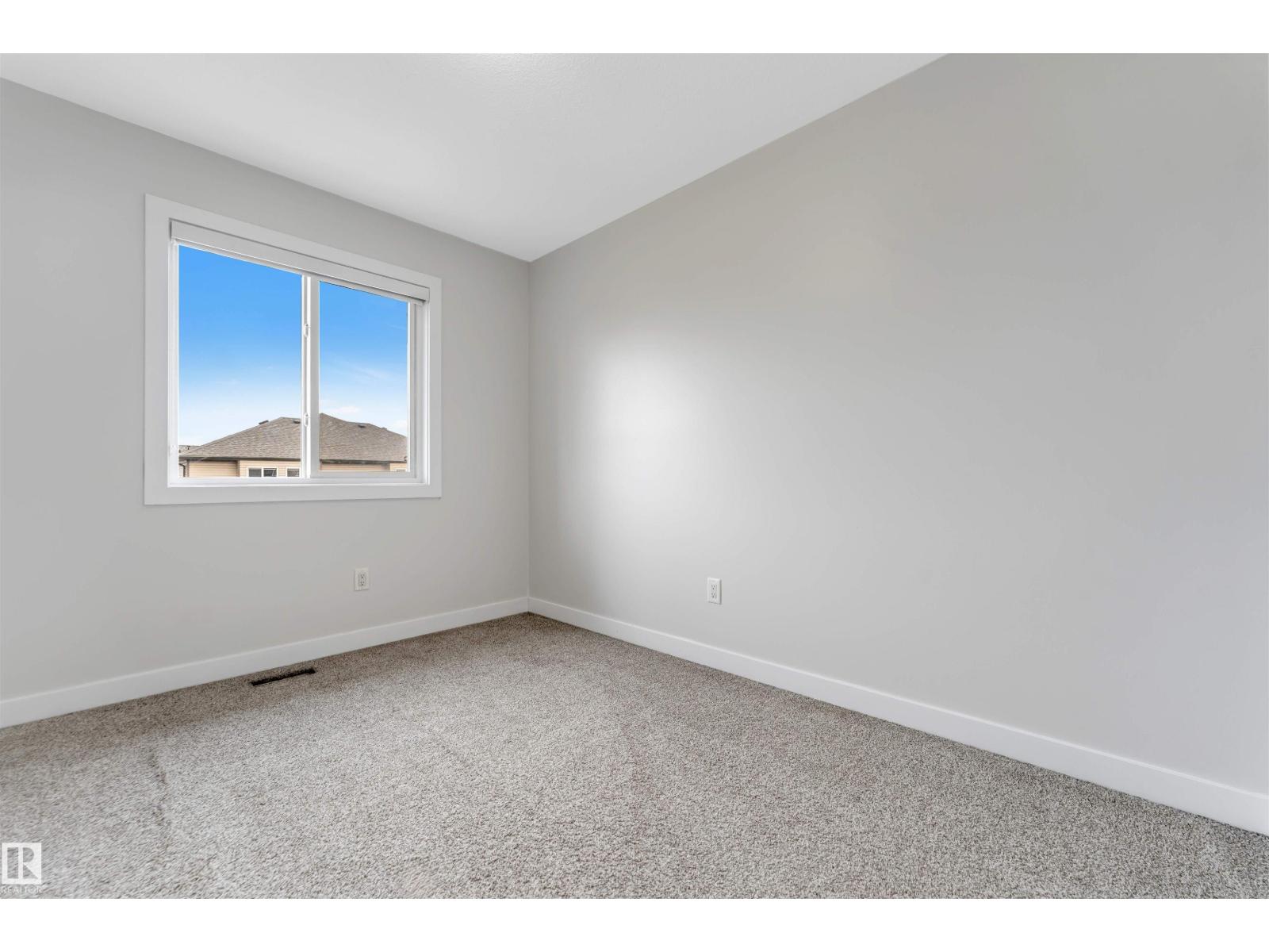 2004 15 AV NW - 23