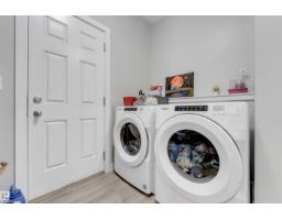 2004 15 Av Nw, Edmonton, AB T6T2B6 Photo 28
