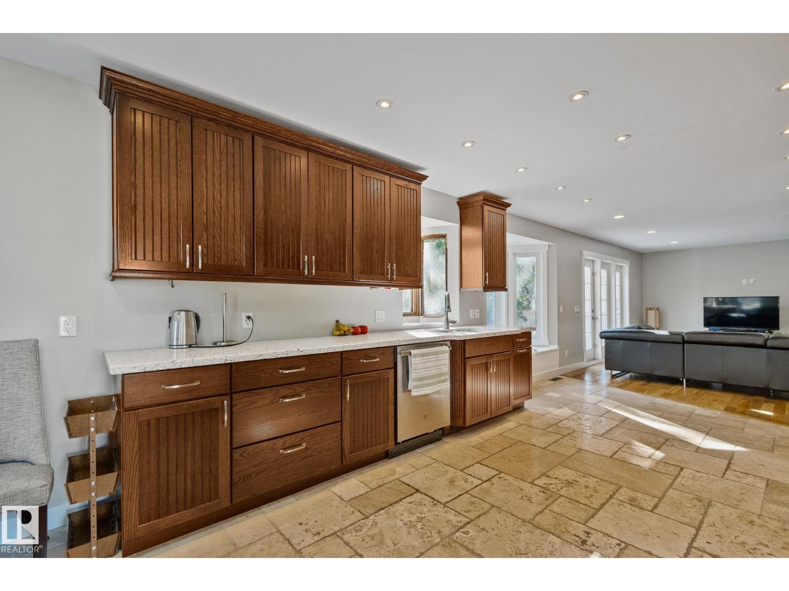 12403 29A AV NW - Image 10