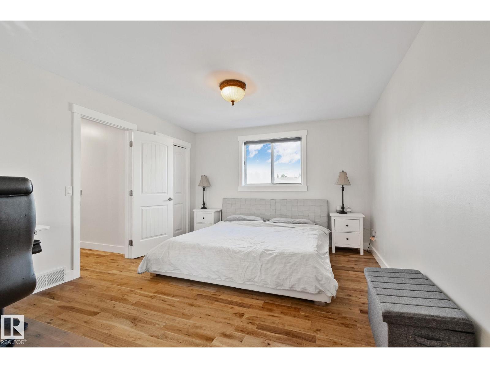 12403 29A AV NW - 24