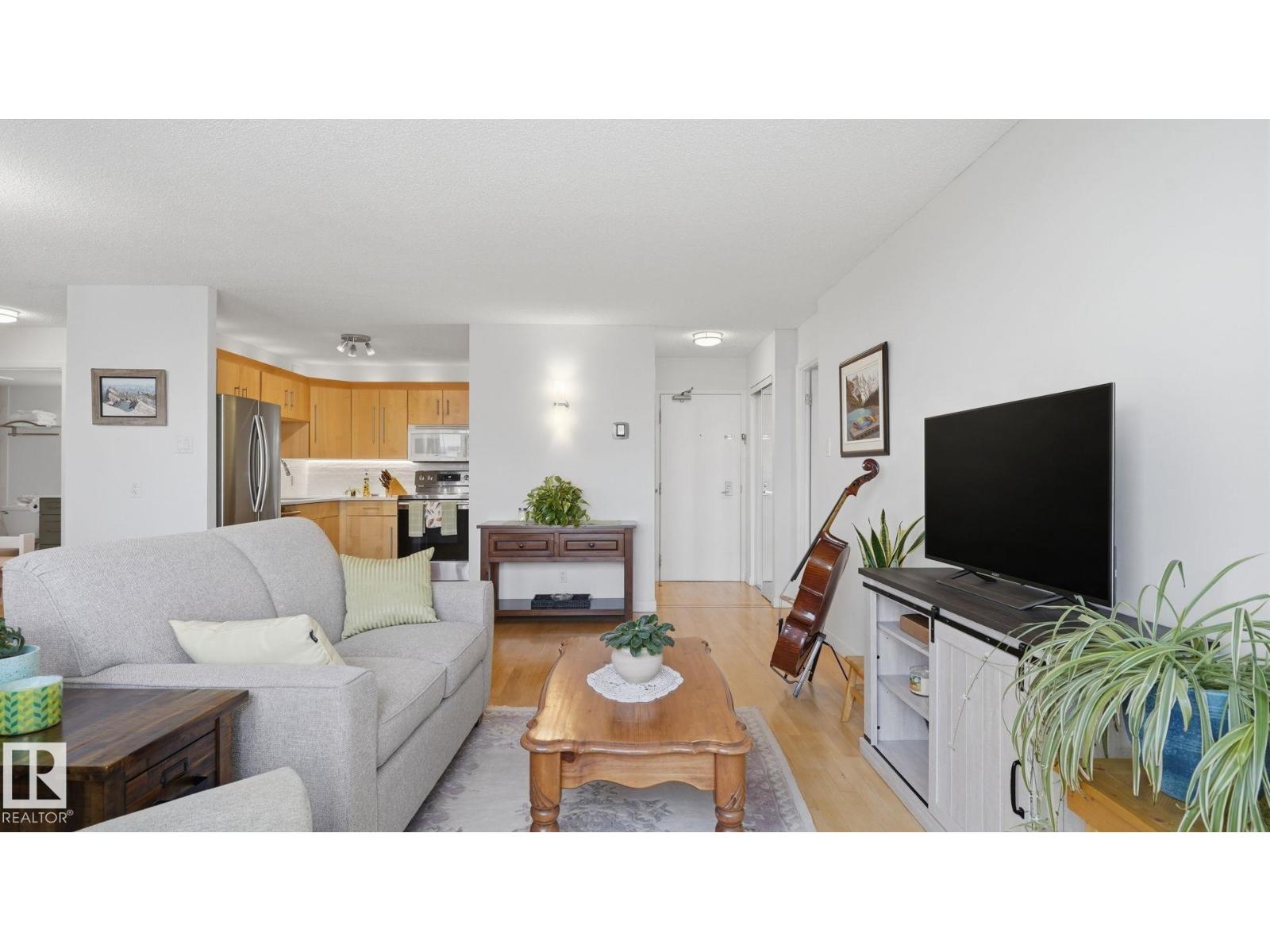 #1803 9916 113 ST NW - 25
