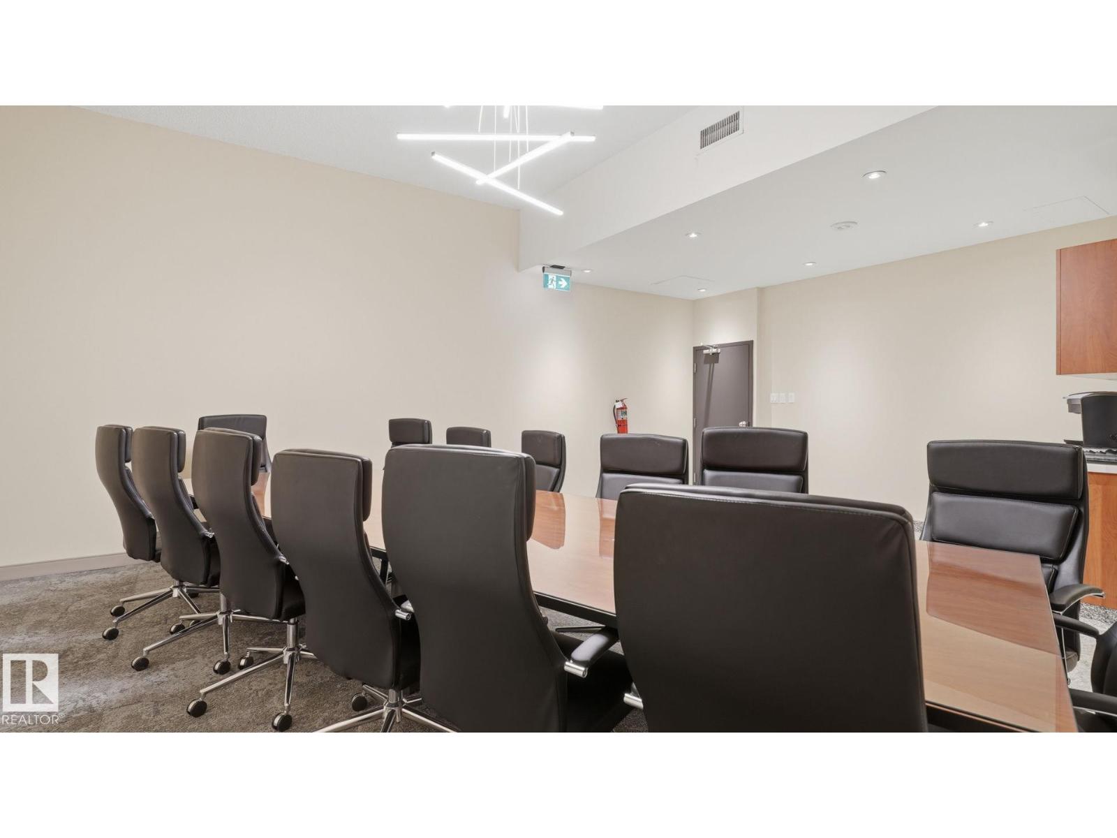 #1803 9916 113 ST NW - Image 34