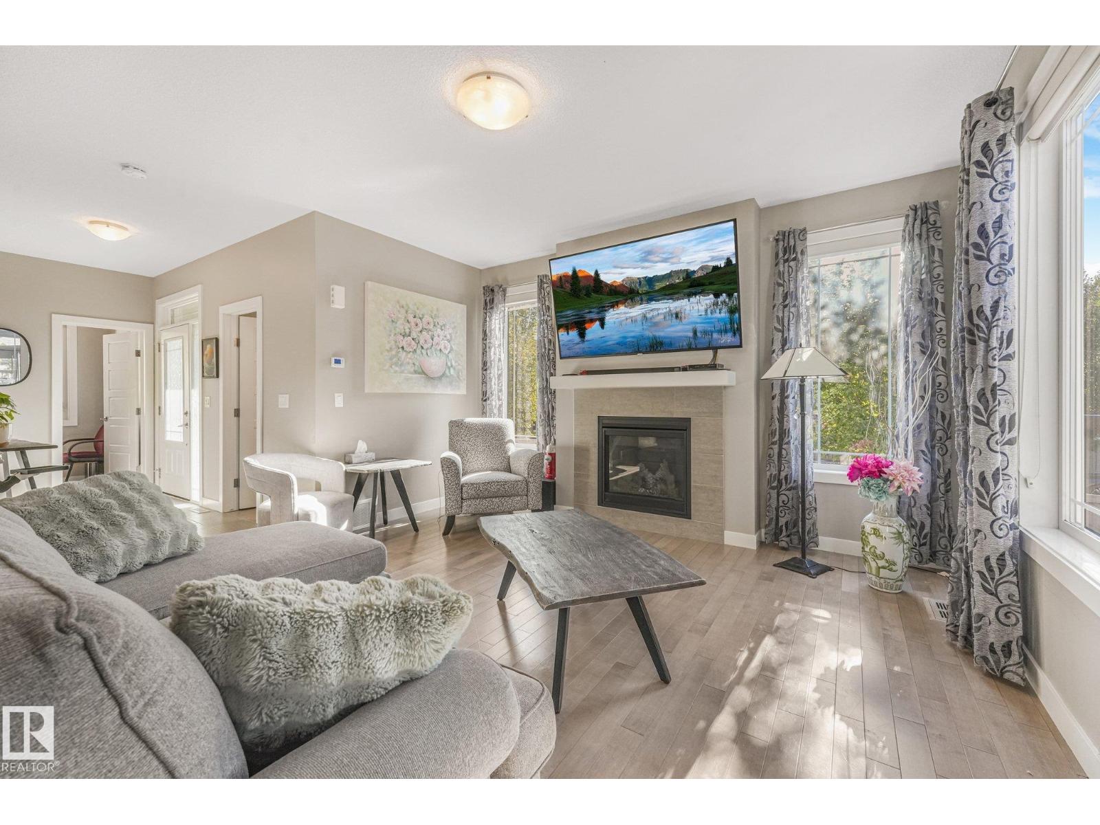 100 RIDEAU PL - Image 11