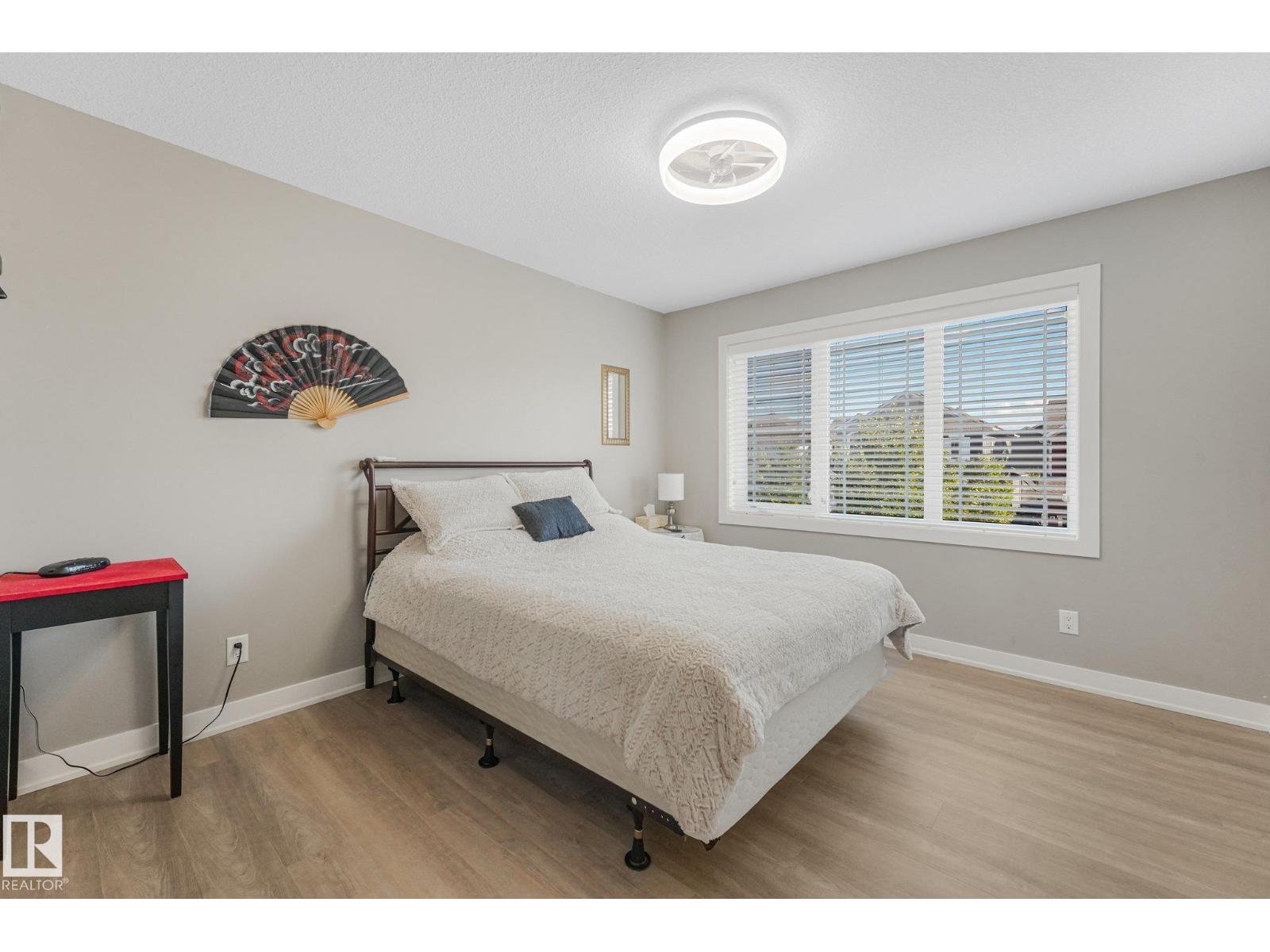 100 RIDEAU PL - Image 32
