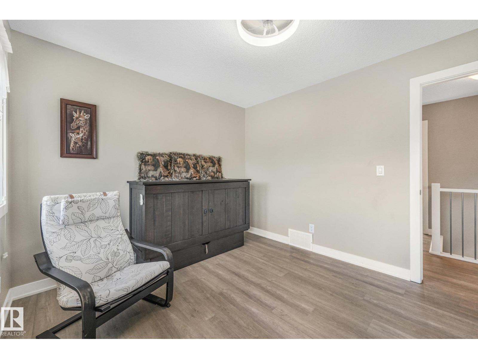 100 RIDEAU PL - 37