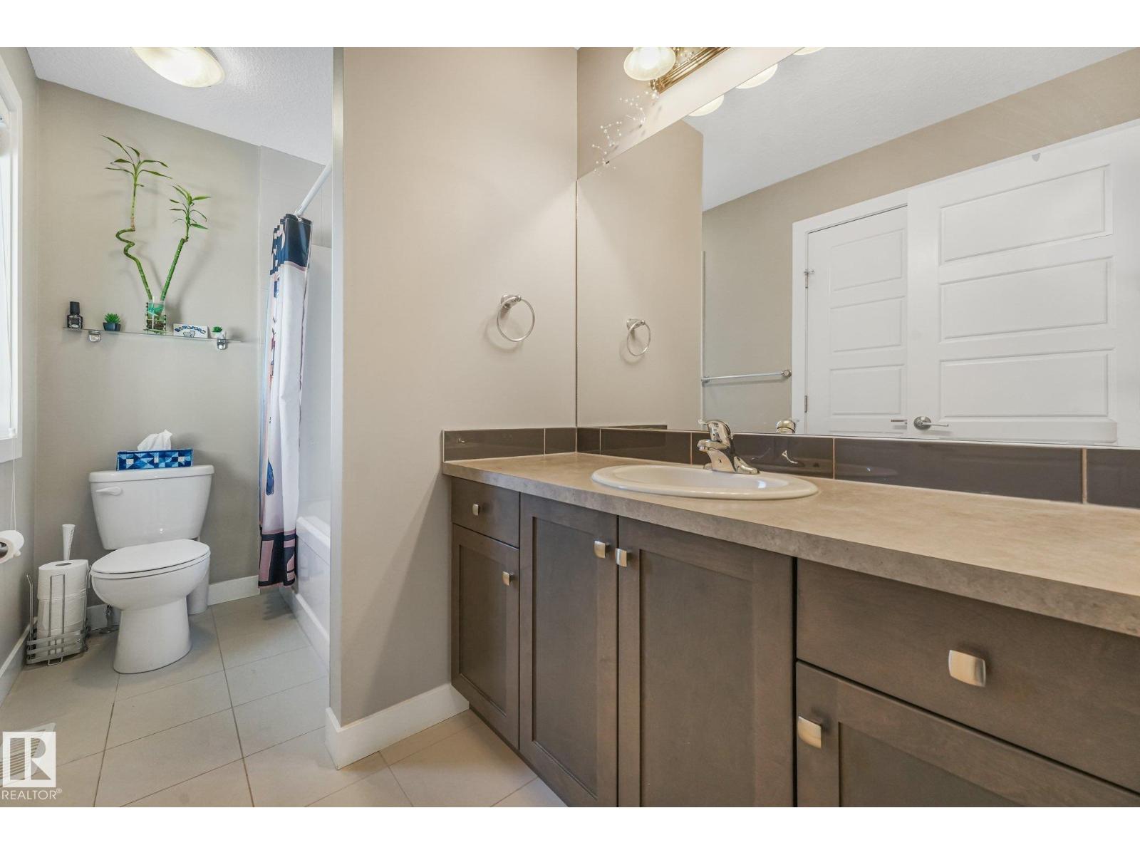 100 RIDEAU PL - Image 38