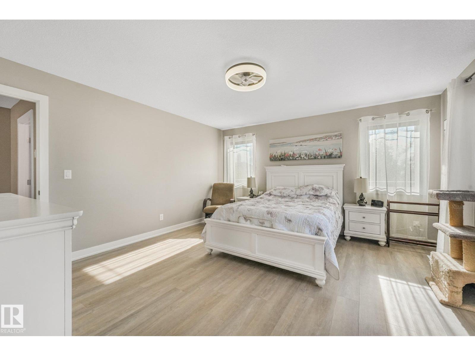 100 RIDEAU PL - Image 43