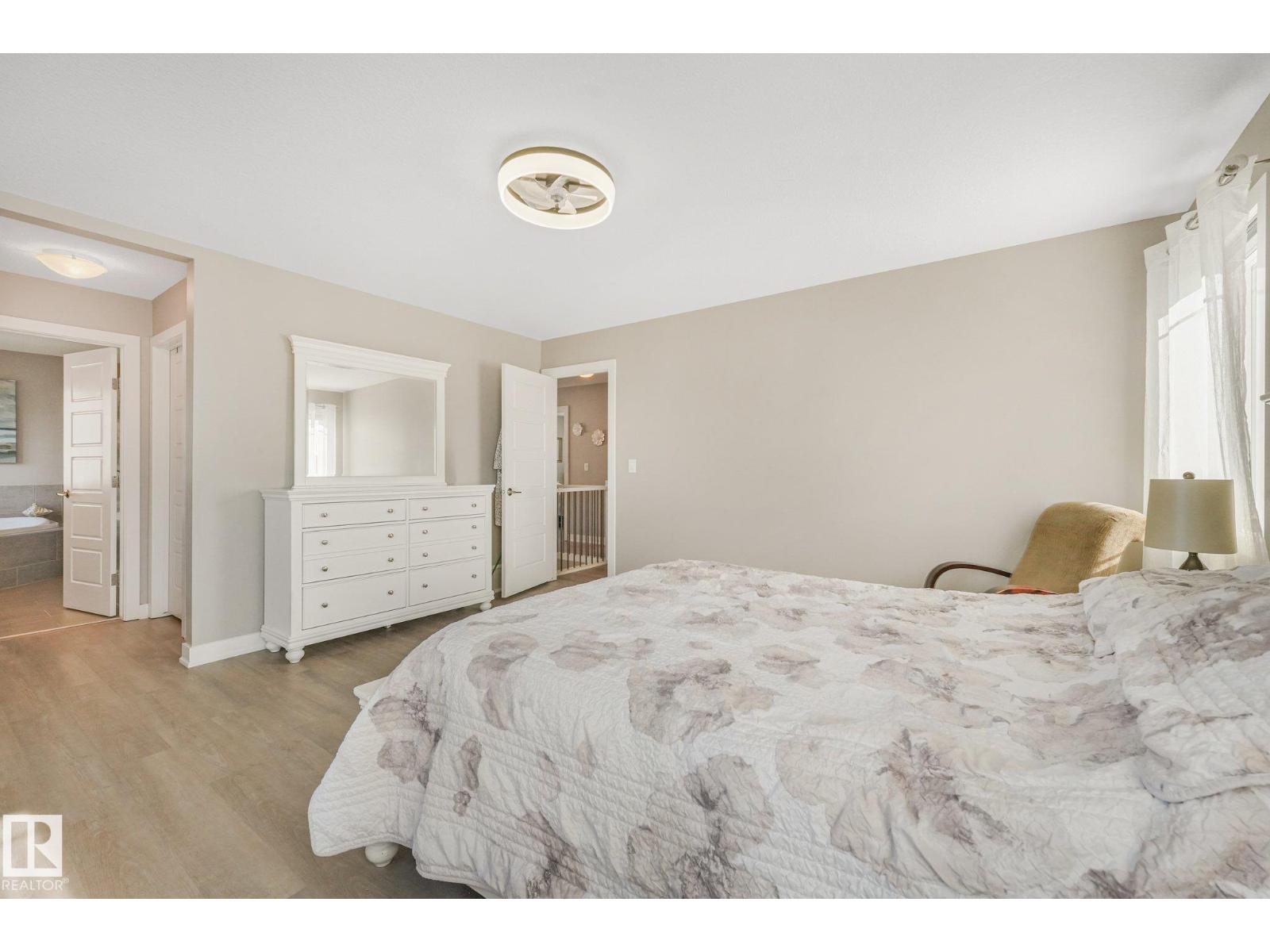 100 RIDEAU PL - 44