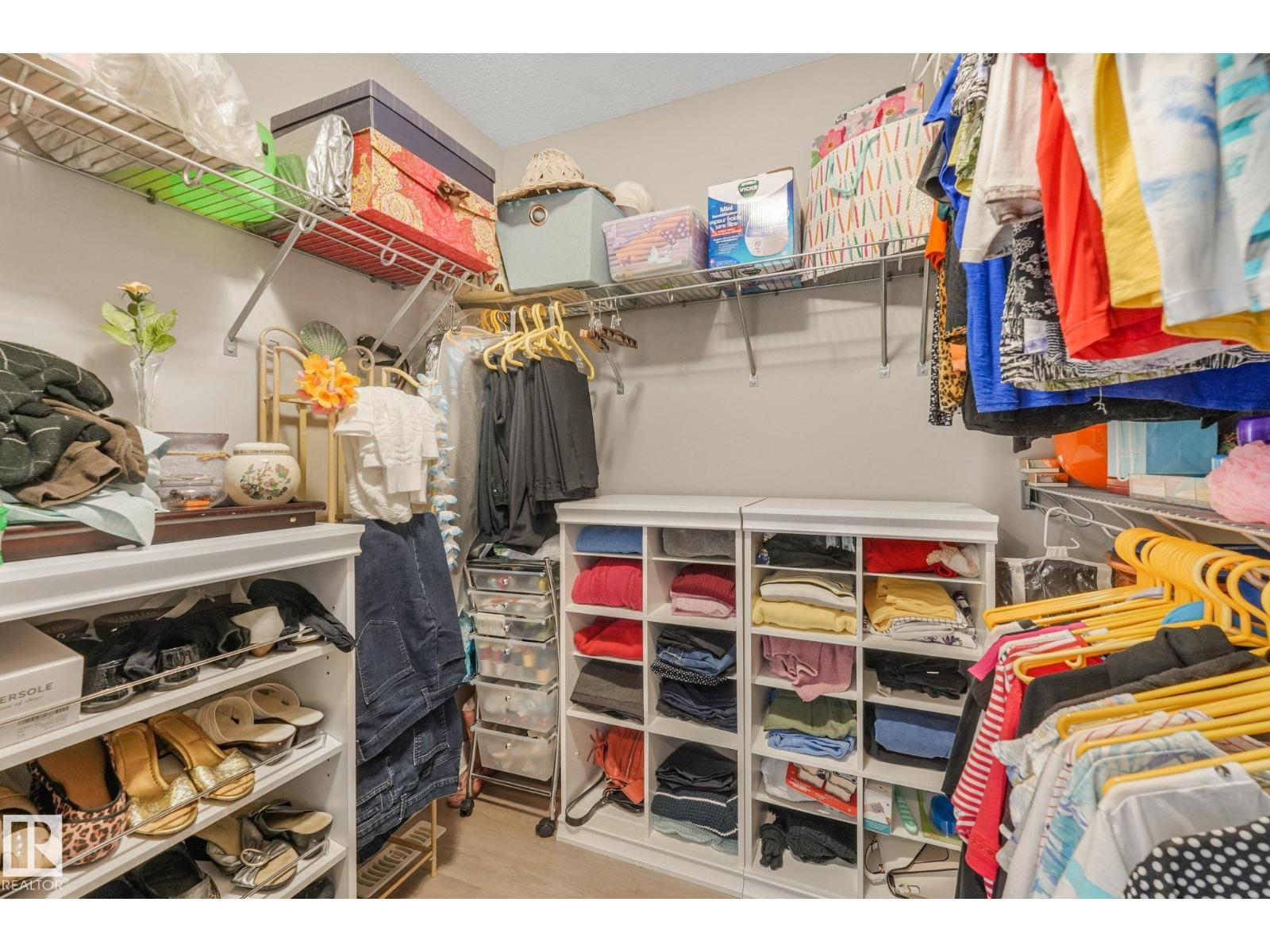 100 RIDEAU PL - Image 46