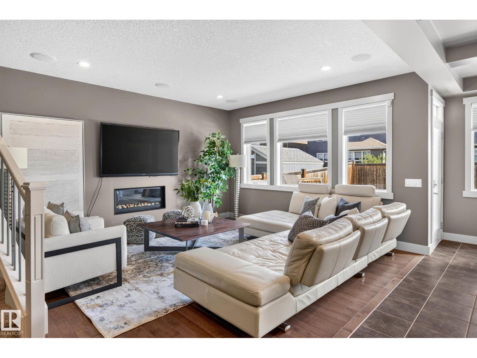 4394 CRABAPPLE CR SW - 4