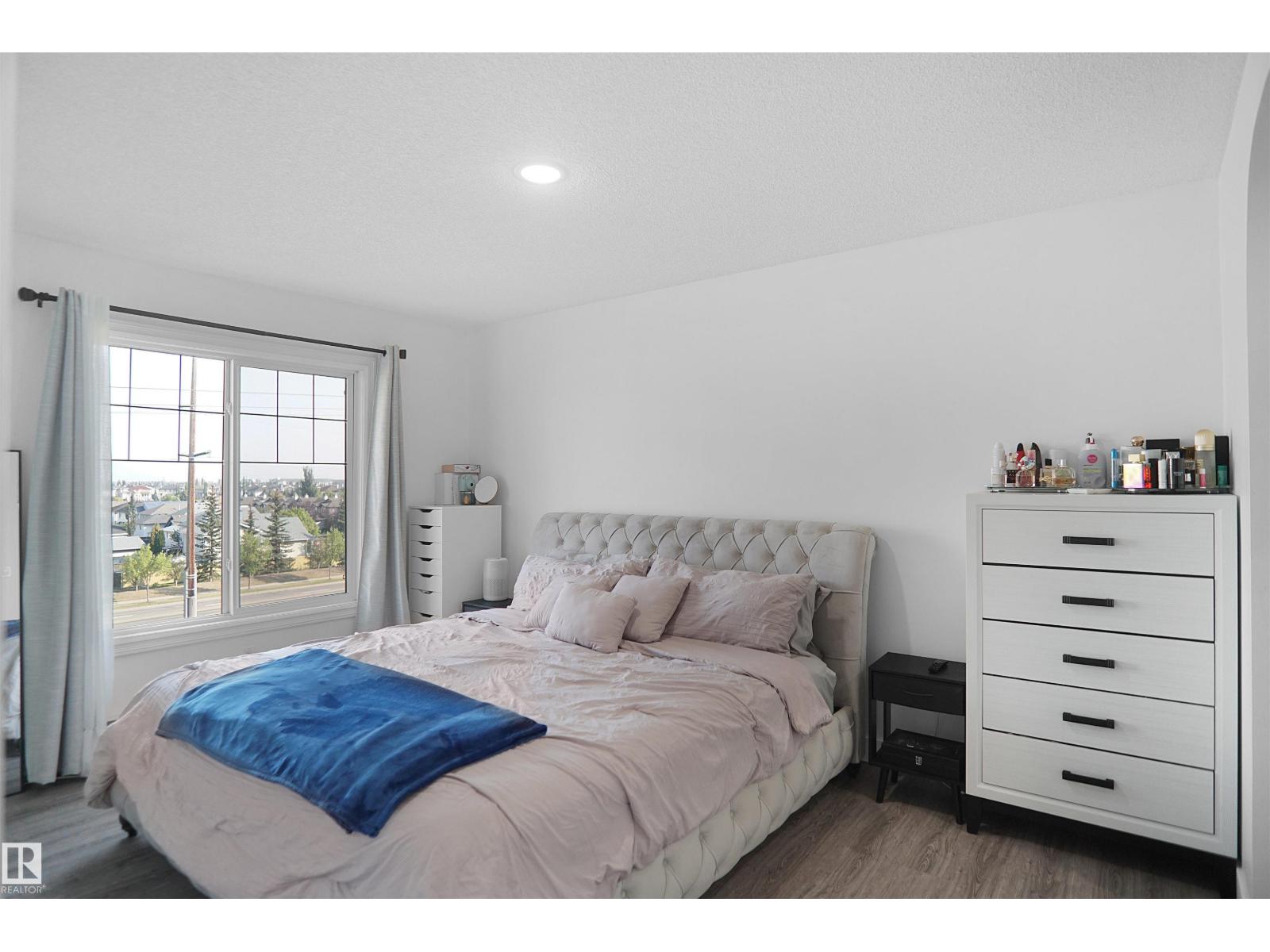 #403 15211 139 ST NW - Image 16