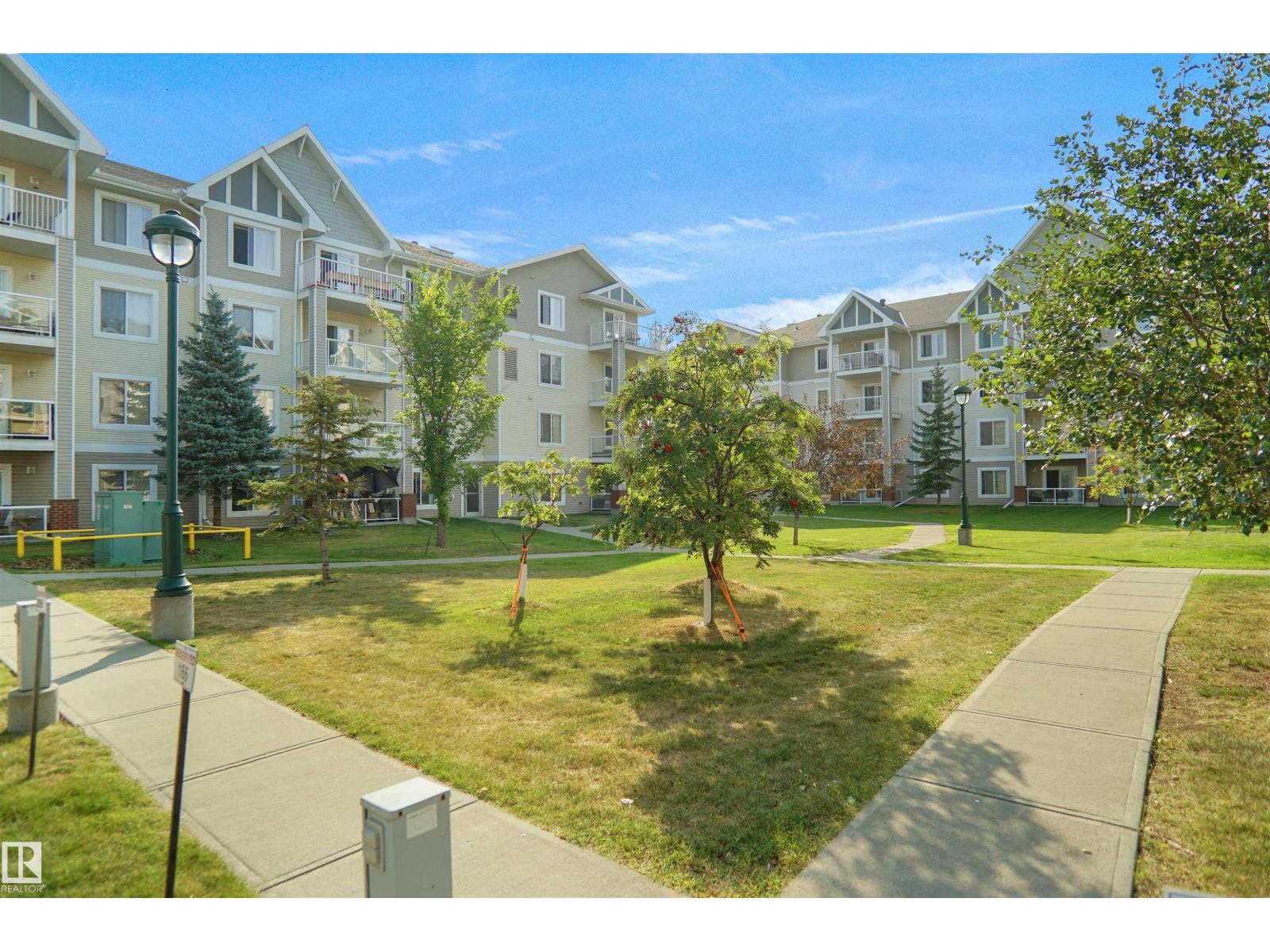 #403 15211 139 ST NW - 2