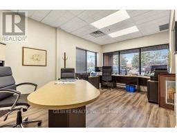 16, 17, 18, 40 - 165 East Beaver Creek Road, Richmond Hill, ON L4B2N2 Photo 6