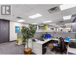 16, 17, 18, 40 - 165 East Beaver Creek Road, Richmond Hill, ON L4B2N2 Photo 8