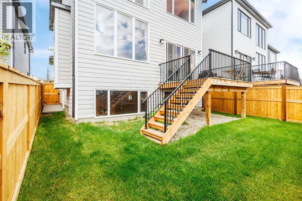 24 Aspen Woods Park SW - 38