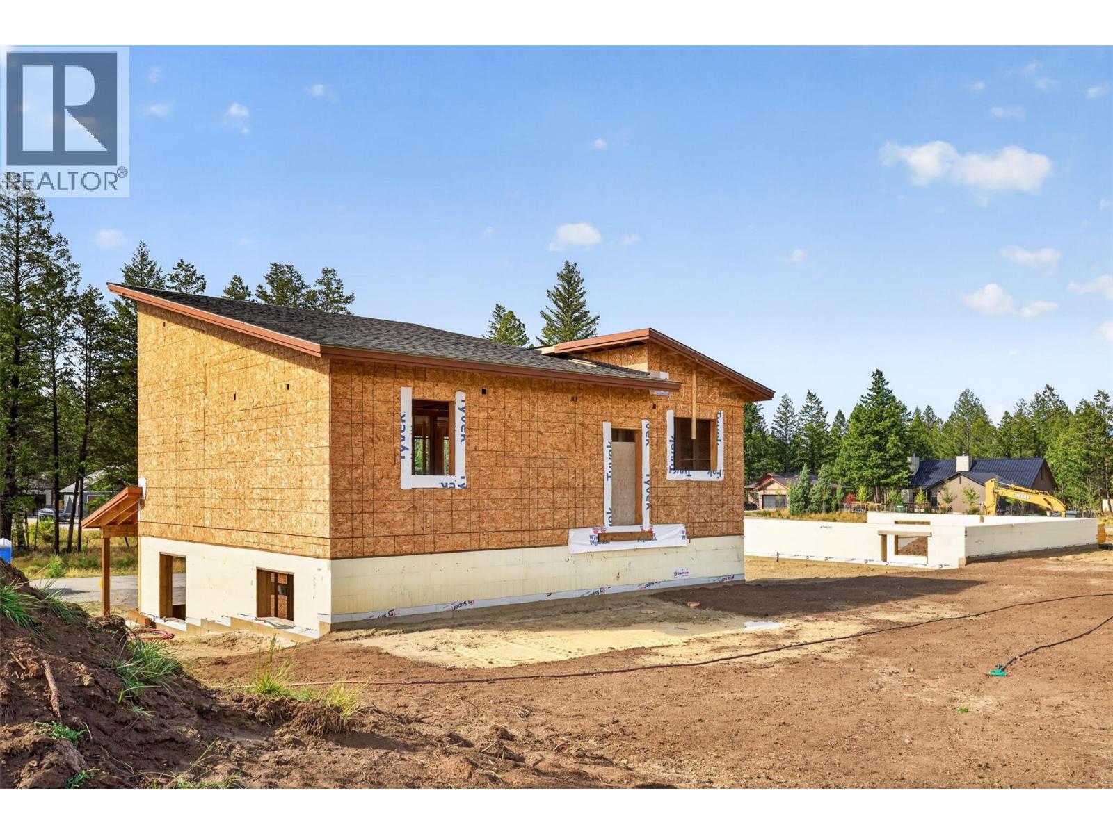 1208 Swansea Crescent - Image 5