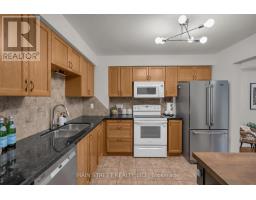 550 Priddle Road, Newmarket, ON L3X1X8 Photo 7