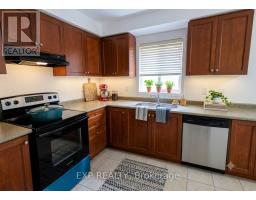 Upper - 384 Flagstone Way, Newmarket, ON L3X2R3 Photo 9