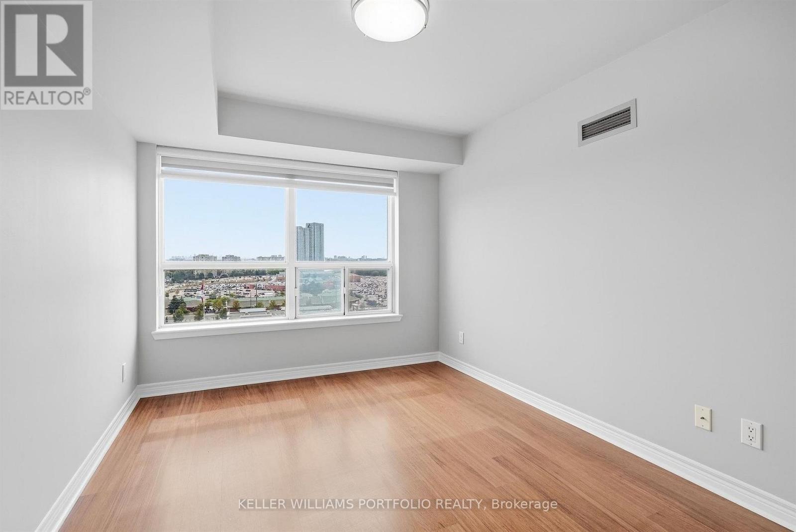 #1417 15 NORTH PARK ROAD - 18
