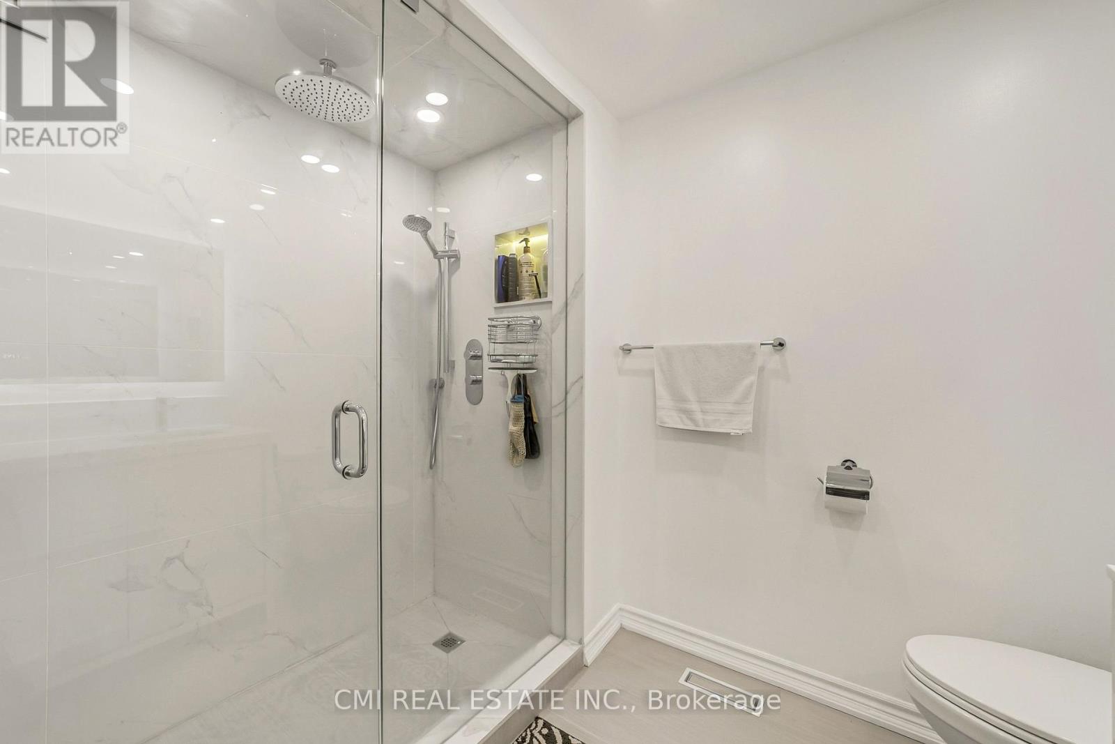 39 BRIGHTWAY CRESCENT - 38