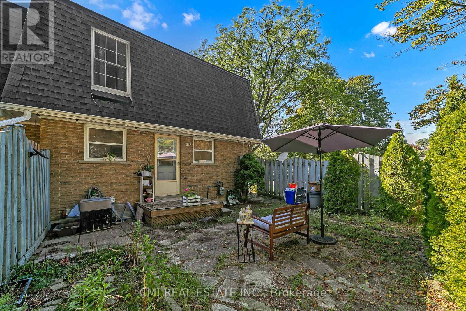 39 BRIGHTWAY CRESCENT - 47