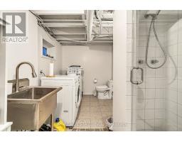 39 Brightway Crescent, Richmond Hill, ON L4C5A1 Photo 12