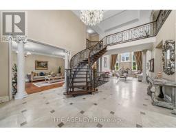 Family room - 16 Dew Drop Court, Vaughan, ON L6A1E9 Photo 6