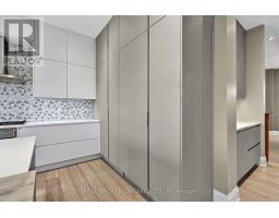 64 Manor Glen Crescent, East Gwillimbury, ON L0G1M0 Photo 16